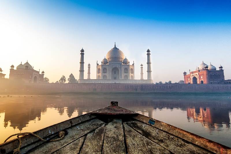 Agra Banner